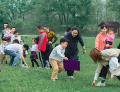 家长容易陷入焦虑控制遭遇反抗无力更焦虑的恶性循环